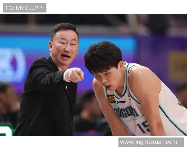 杨瀚森试训开拓者获赞王治郅曾提及其需改进之处